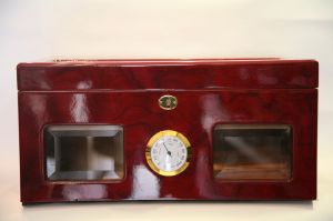 Velký patrový humidor na doutníky